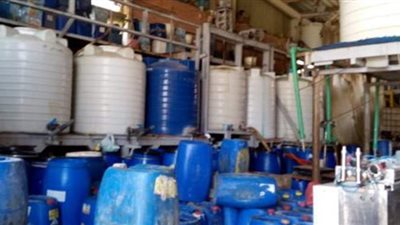 ضبط مصنع غير مرخص لإنتاج الصابون السائل بالقليوبية