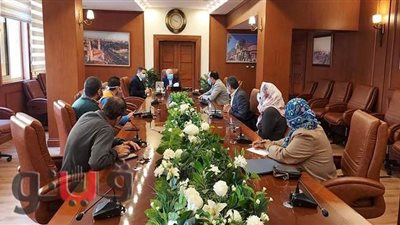 محافظ بورسعيد يعقد اجتماعا مع لجنة إدارة أزمة فيروس كورونا l صور