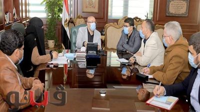 محافظ بني سويف يشدد على سرعة تسليم شقق 44 عمارة للمستفيدين