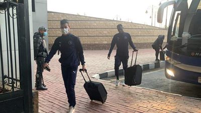 وصول بيراميدز إلى ملعب الدفاع الجوي لمواجهة الاتحاد الليبي بالكونفدرالية | صور