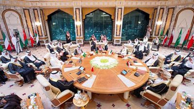 بعد الحديث عن المصالحة.. عدد مرات استضافة السعودية للقمة الخليجية؟