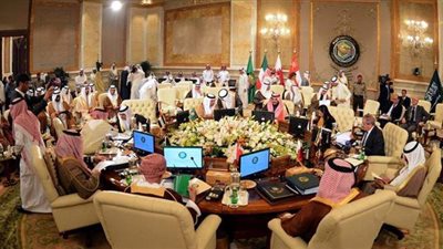 البيان الختامي للقمة الخليجية يشدد على توثيق العلاقات بين مصر ودول المجلس