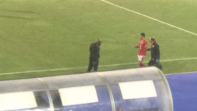 طاهر محمد طاهر يشكو من العضلة الخلفية