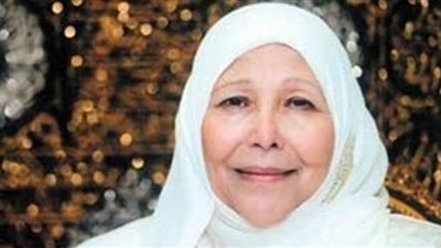 بعد تعرضها لوعكة مفاجئة .. آخر تطورات الحالة الصحية للدكتورة عبلة الكحلاوي