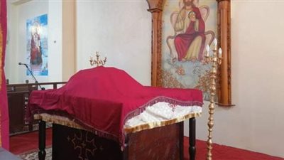 كنيسة الفرقة الطيبة بجراجوس تستعد لاستقبال المصلين لقداس عيد الميلاد.. صور