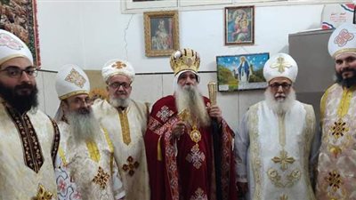 الأنبا كيرلس يترأس قداس عيد الميلاد بمطرانية نجع حمادي