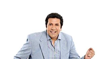 هاني رمزي يهنئ جمهوره بعيد الميلاد المجيد