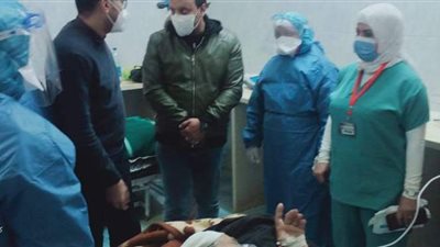 مسؤول الطب العلاجي بقنا يتفقد مستشفى فرشوط للعزل الصحي | صور