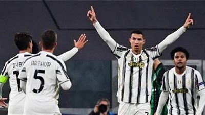 ميلان يتعرض للهزيمة الأولى بالدوري الإيطالي على يد يوفنتوس 1/3
