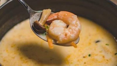 طريقة عمل شوربة السي فود