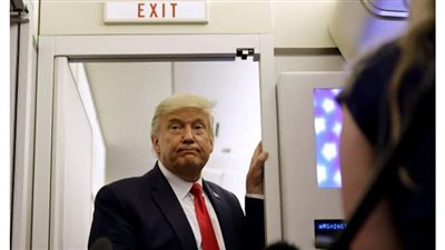 في تصعيد جديد.. تويتر يغلق حساب ترامب 12 ساعة ويوجه له رسالة تهديد