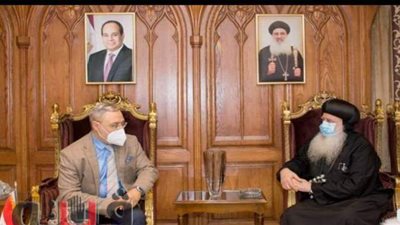 رئيس جامعة طنطا يقدم التهنئة للأنبا بولا بعيد الميلاد