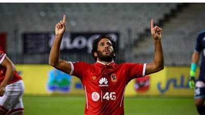 بعد التعاقد مع بواليا.. جماهير الأهلي تطالب برحيل مروان محسن