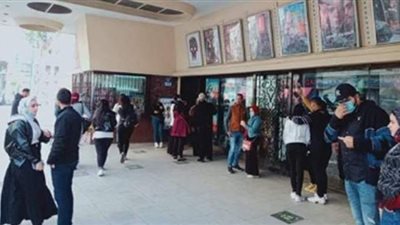 اختفاء مظاهر الاحتفال بعيد الميلاد في الإسكندرية بسبب كورونا | صور