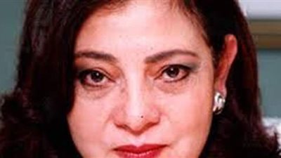 درية شرف الدين.. الوزيرة الناقدة عضو في البرلمان