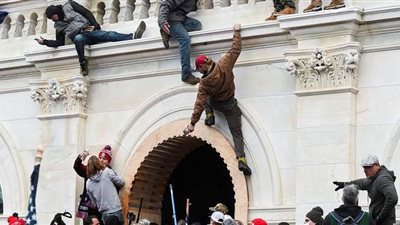 الأمم المتحدة تطالب السياسيين الأمريكيين بالامتناع عن العنف