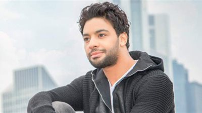 أحمد جمال يهنئ جمهوره بعيد الميلاد المجيد