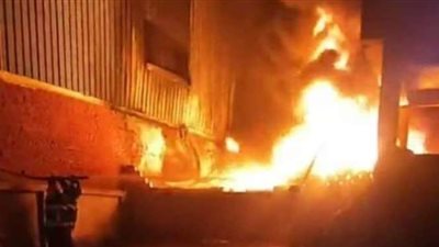 6 صور ترصد حريق مخزن زيوت إيتاي البارود في البحيرة