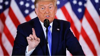 خوفا من المحاكمة.. ترامب يسأل عن إمكانية منح نفسه عفو رئاسي