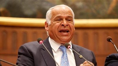 فرج عامر يجري تعديلات على الجهاز الفني لـ