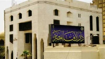 إذا أدركت الإمام في تشهد صلاة الجمعة، فكم عدد الركعات التي أتمها بعد ذلك؟