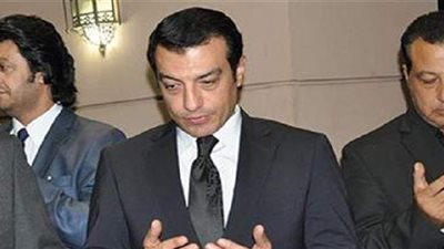 بعد وفاة والده فى حريق مؤثر.. طلب مفاجئ لـ