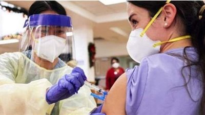 دراسة امريكية تؤكد فاعلية لقاح “فايزر وبيونتيك” في مواجهة السلالة الجديدة