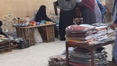 قصر ثقافة دمياط يتحول إلى سوق عشوائي | صور