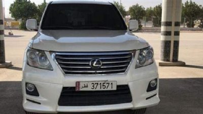 مرور أول سيارة قطرية إلى السعودية | فيديو