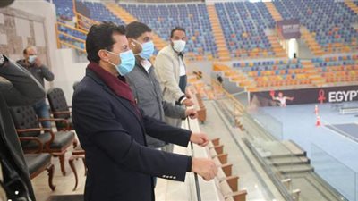 وزير الرياضة يكشف سبب عدم تأجيل مونديال اليد ونسبة حضور الجماهير