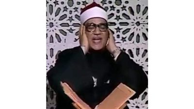 أخبار ماسبيرو.. أبو العينين شعيشع يتلو قرآن السهرة في الإذاعة