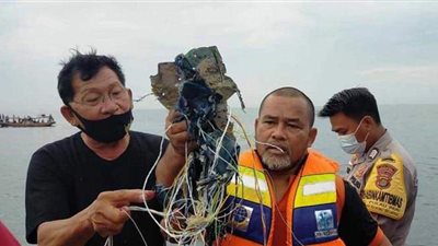 شيخ الأزهر ومفتي الجمهورية ينعيان ضحايا تحطم الطائرة الإندونيسية