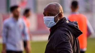 قلق في الأهلي بسبب الجبهة اليمنى