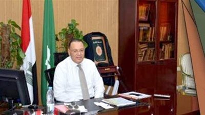 محافظ الشرقية يشيد بدور مركز التدريب الإداري فى تطوير العاملين