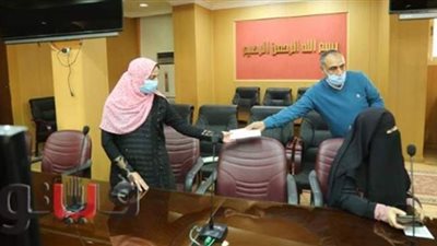 محافظ كفرالشيخ يستقبل زوجات الصيادين المفرج عنهم بليبيا