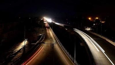 ظلام دامس.. خطأ فني وراء انقطاع الكهرباء عن باكستان بالكامل