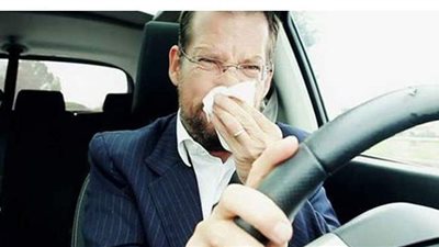 3 طرق تخلصك من روائح سيارتك الكريهة | صور