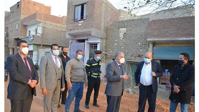 محافظ المنيا يحيل رئيس حي جنوب سمالوط وفني التنظيم للتحقيق