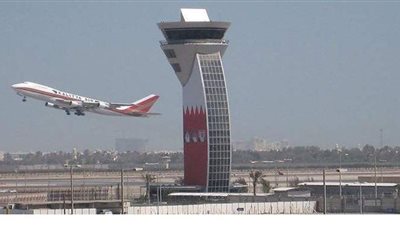 البحرين تفتح مجالها الجوي أمام الطائرات القطرية