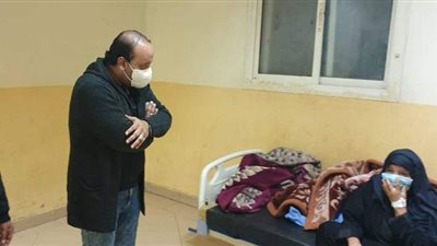 فريق من صحة قنا يتفقد مصابي كورونا في مستشفى الوقف المركزي| صور