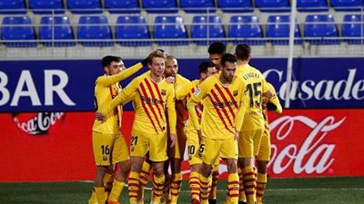 برشلونة يستعيد مدافعه رونالد أراخو قبل السوبر الإسباني