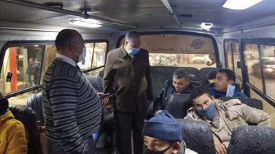 محافظ أسيوط يشدد على ارتداء الكمامات بوسائل النقل