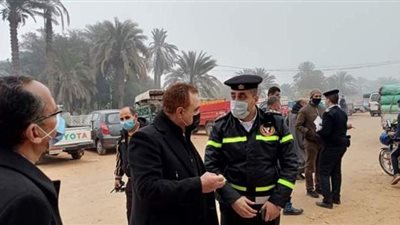 رئيس ملوي يتابع تطبيق الإجراءات الاحترازية بشوارع المدينة