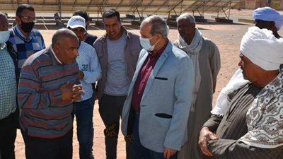 محافظ أسوان يتابع معدلات تنفيذ مشروعات 