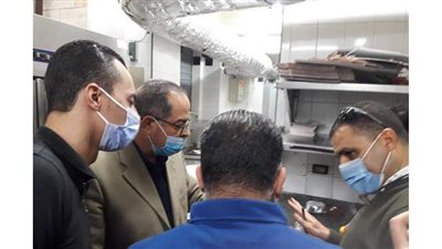 حملات مكبرة على المقاهى والكافتريات بحي وسط الإسكندرية