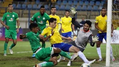 الإسماعيلي والرجاء المغربي يتعادلان سلبيا فى الشوط الأول