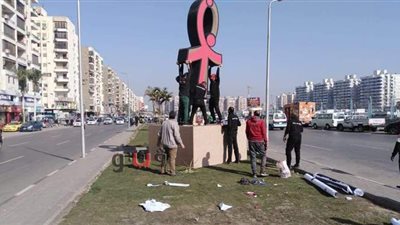 تميمة كأس العالم تزين ميدان الساعة بمدينة نصر | صور