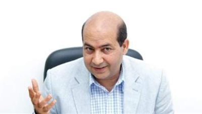 طارق الشناوي يكشف تطورات حالة مفيد فوزي الصحية.. ويعلن إصابة مخرج آخر بكورونا