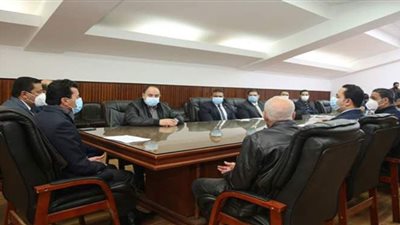 وزير الرياضة يتابع مع غرفة عمليات مونديال اليد وصول المنتخبات