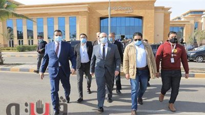 على مساحة 18 فدانا.. محافظ بني سويف يتفقد المرحلة الأولى من المنطقة التكنولوجية